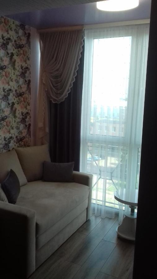 Vip Apartments Lutsʼk Esterno foto